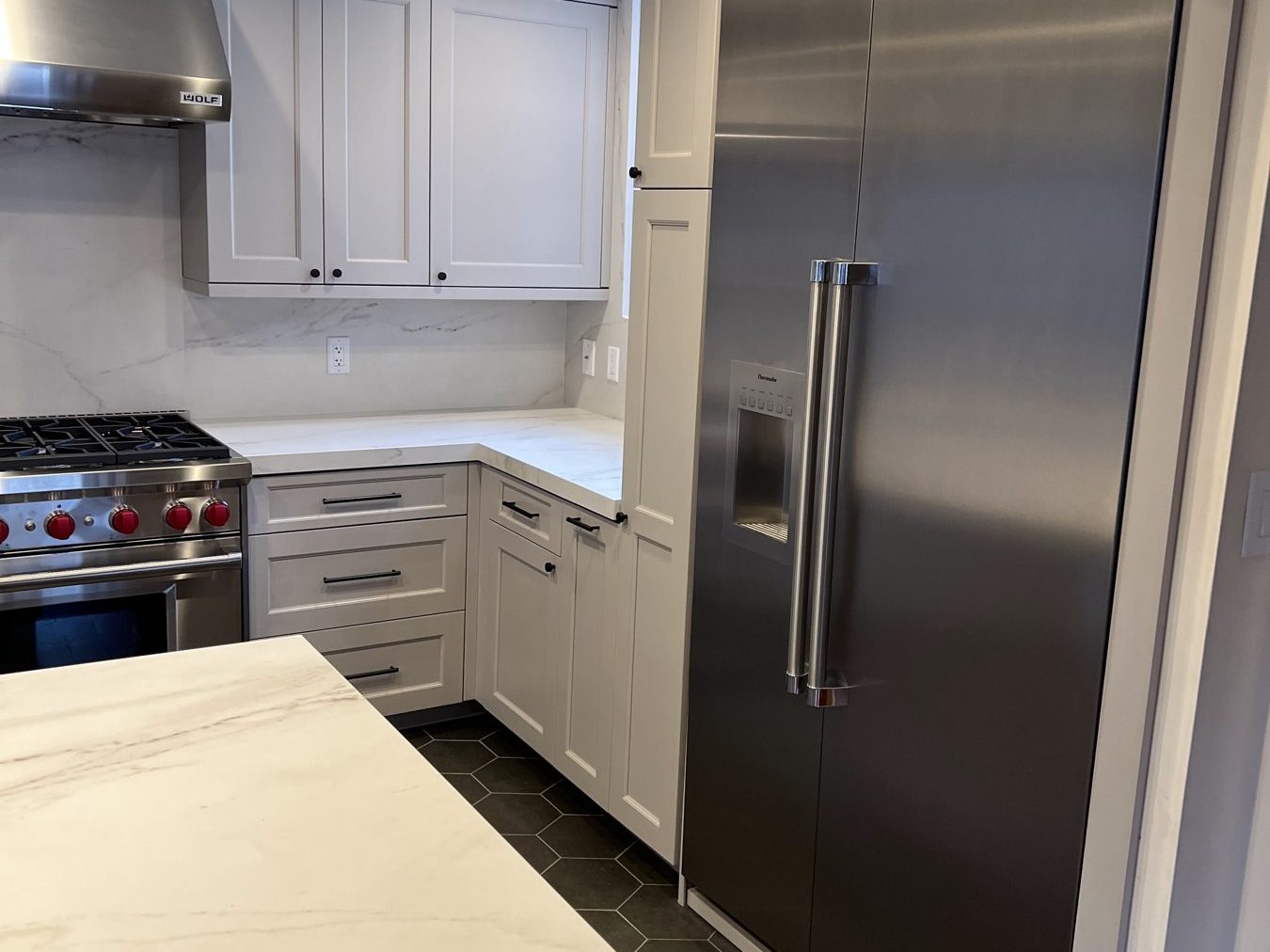 Built-in refrigerator and range
