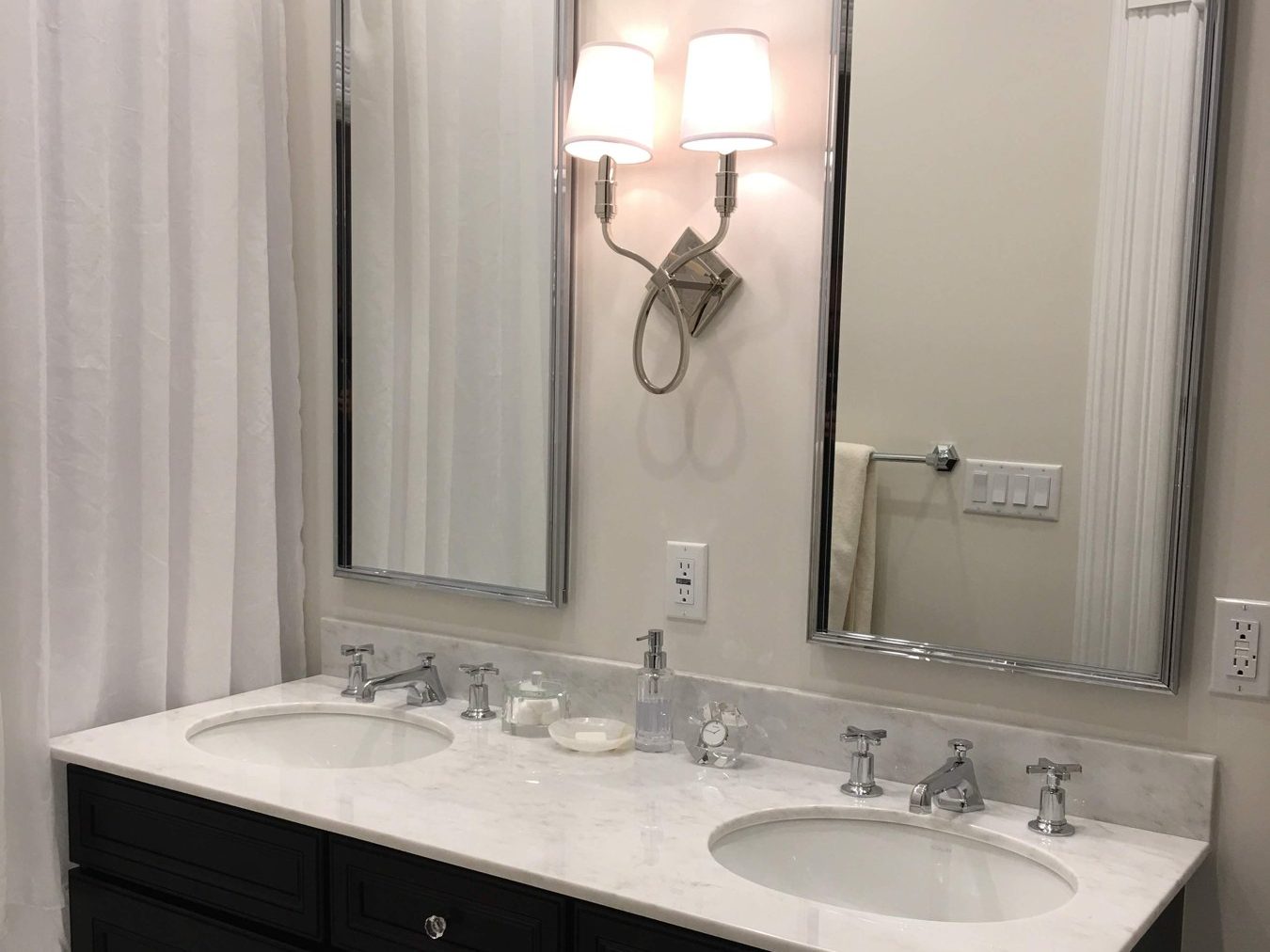 Double vanity and lighting